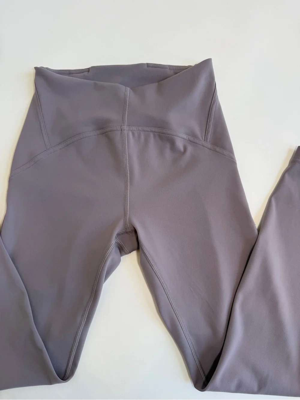 Lululemon Instill High-Rise Tight 25, sz 4 - Picture 2 of 5